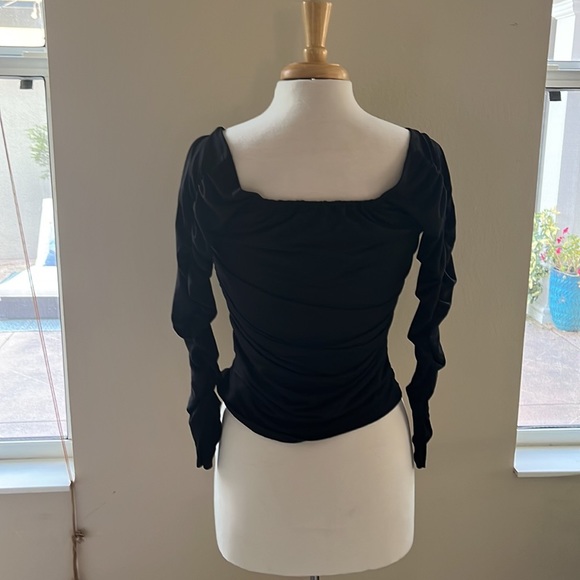 Julian Chang Trendy Top - Picture 3 of 3